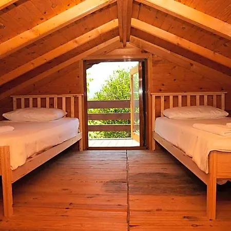 Hotel Iztuzu & 3*